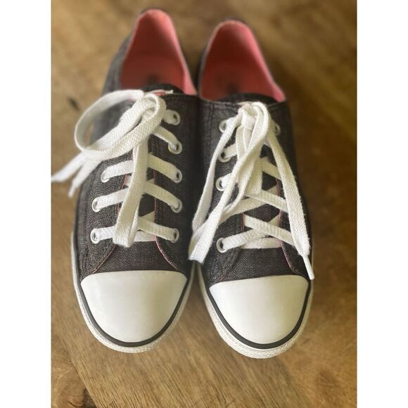 Converse All Star Low Top Sneakers Black Denim with Pink Interior Women’s Sz 6 - Picture 2 of 7